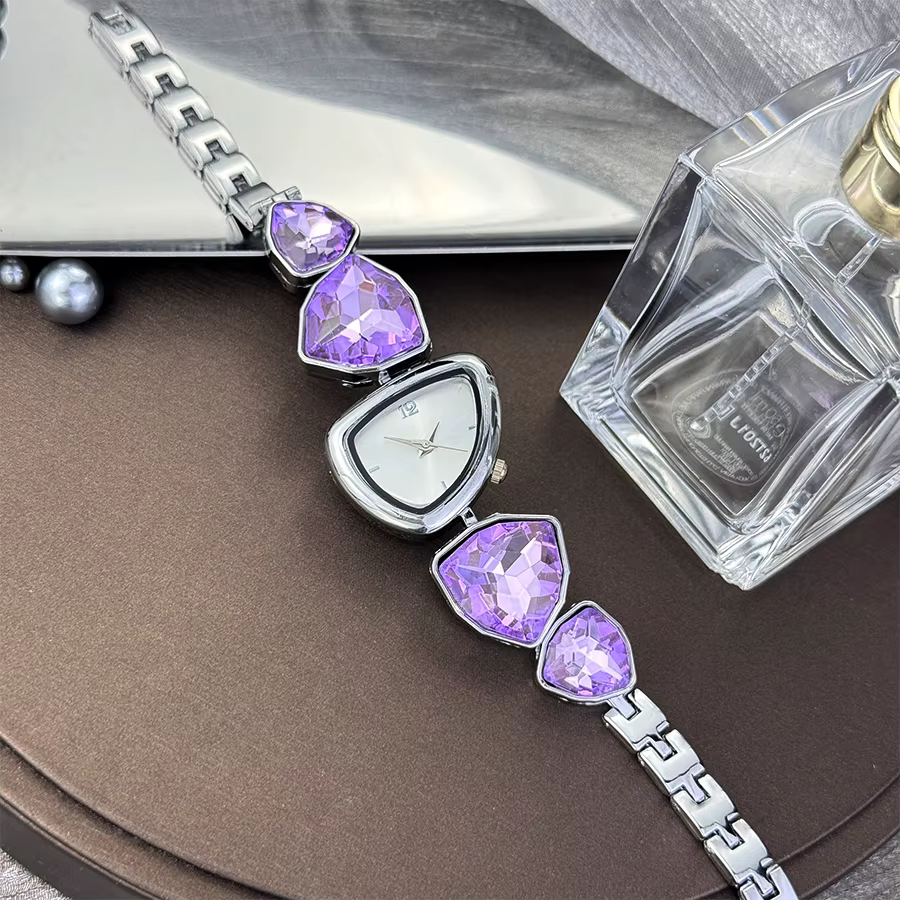 Irregular Shape Large Sparkling Special Shaped Rhinestone Sun Pattern Quarts Watch - Image 7