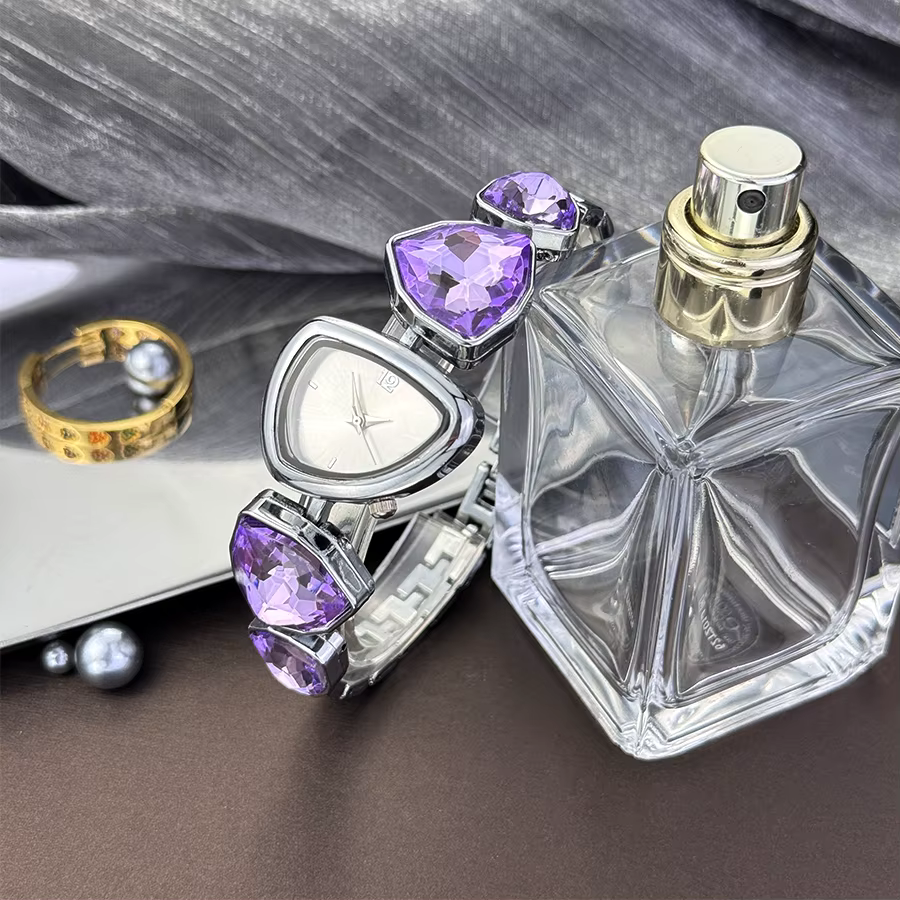 Irregular Shape Large Sparkling Special Shaped Rhinestone Sun Pattern Quarts Watch - Image 8