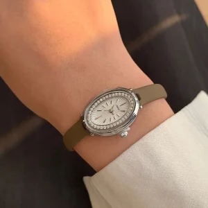 Luxury Diamond Personalized Exquisite Genuine Leather Watch