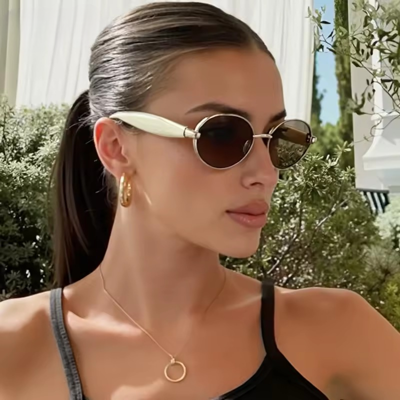 Luxury Vintage Steampunk Metal Frame Traveling Shades Small Oval Sunglasses