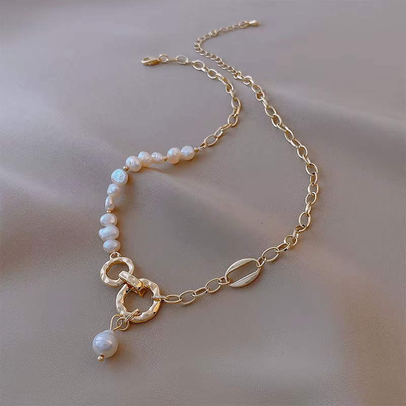 Natural Baroque Freshwater Pearl Fashion 14K Gold Necklace - Image 4