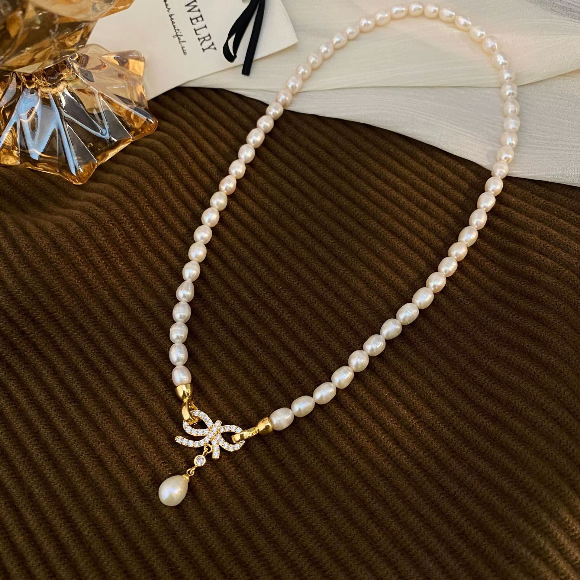 Natural Freshwater Pearl Elegant Bowknot 14K Gold Filled Short Chain Necklace - Image 4