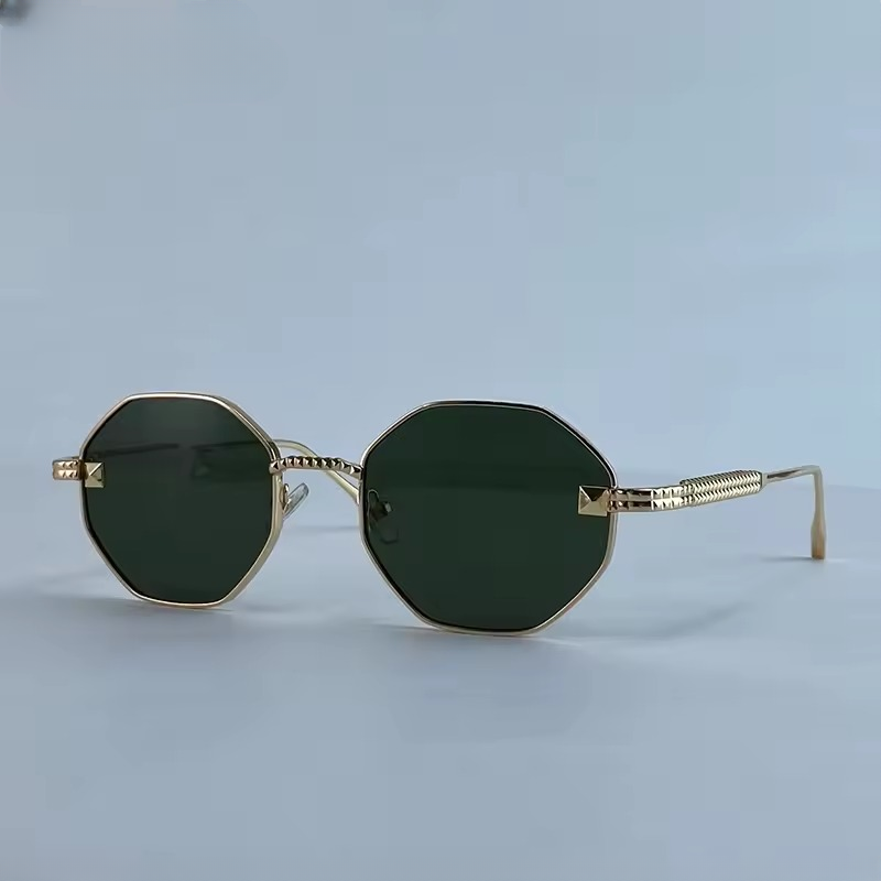 Vintage Oversized Steampunk Metal Frame Square Sunglass For Classic Shades - Image 3