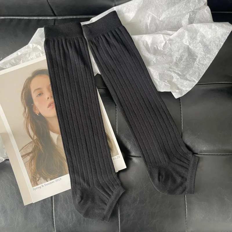 Simple Elegant Fashion Style Calf Comfortable Breathable Daily Vertical Stripes Leg Socks - Image 2