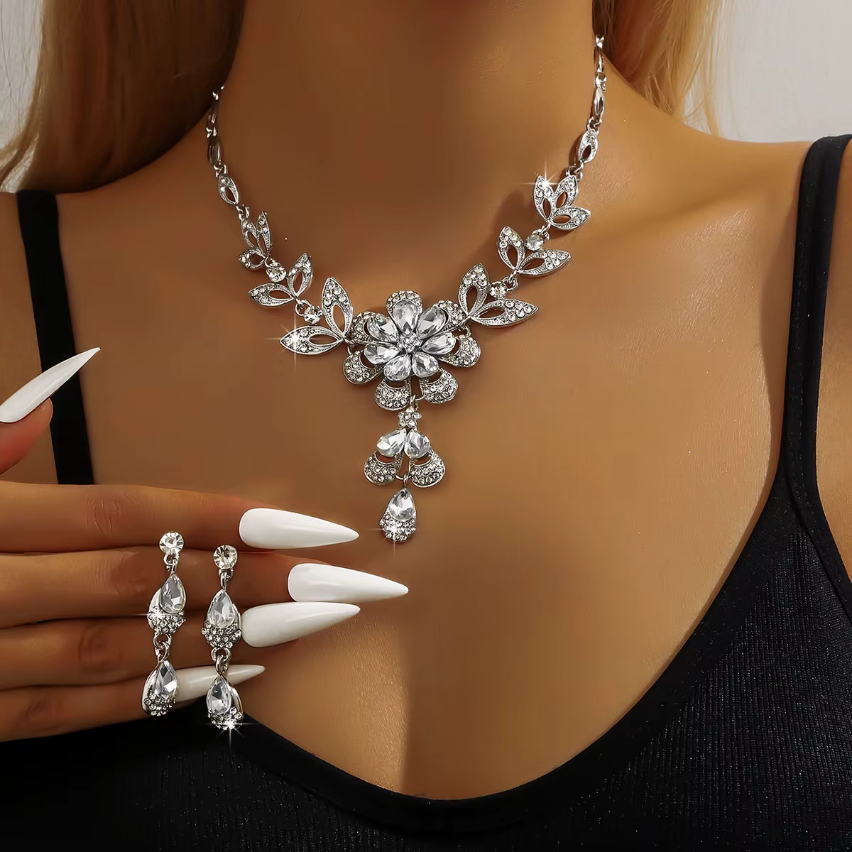 Trend Flower Necklace Earrings Wedding Banquet Party Jewelry Set - Image 3