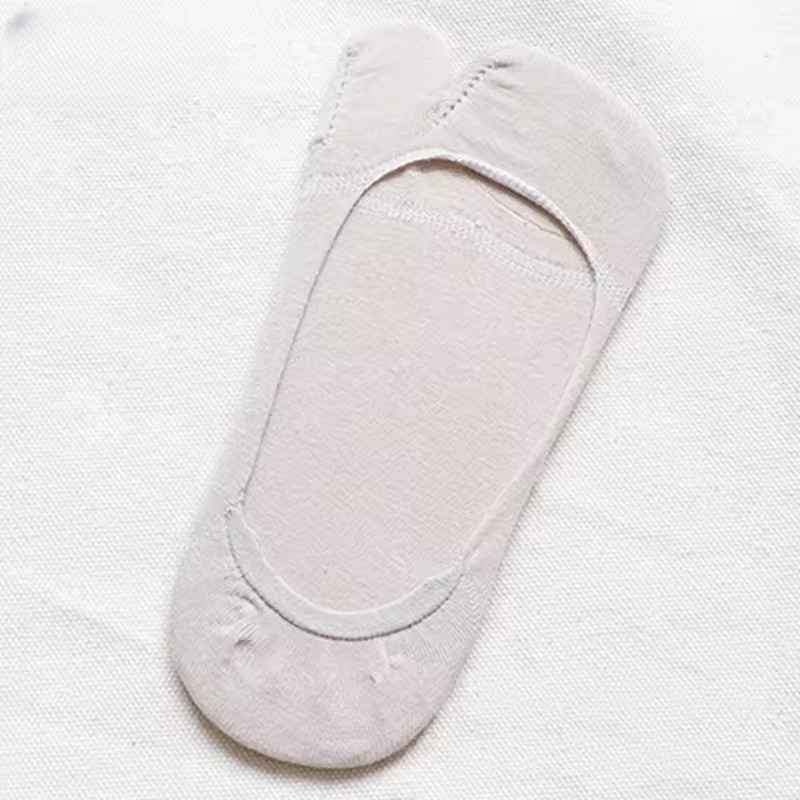 Two Finger Thin Non-slip Invisible Low Cut Boat Solid Breathable Cotton Socks - Image 9