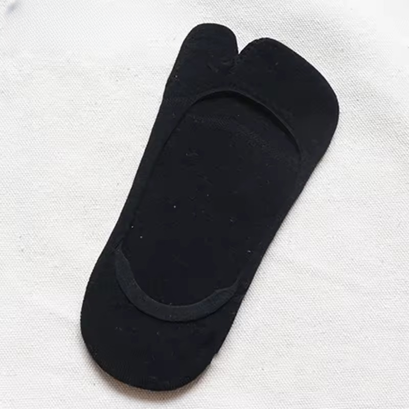 Two Finger Thin Non-slip Invisible Low Cut Boat Solid Breathable Cotton Socks - Image 7