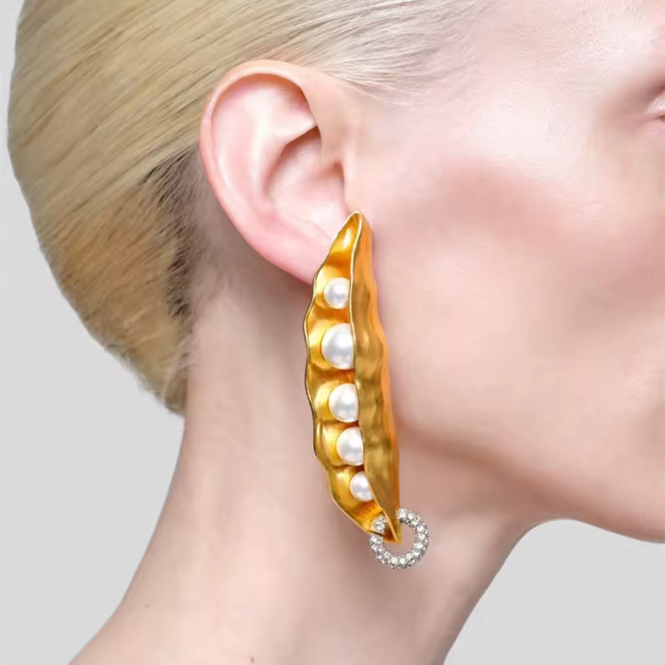 Vintage Metal Plated Pea Style Dangle Pearls Statement Earrings