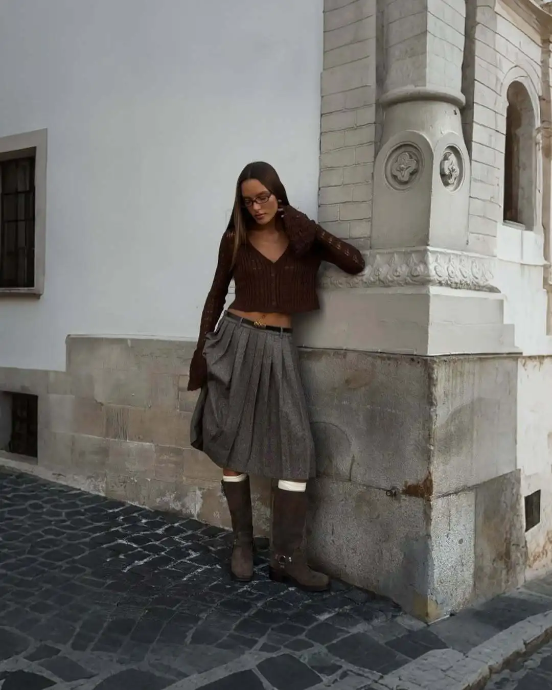 Classic Knitted Solid V-Neck Hollow Out Short Knitted Loose Crop Top - Image 6