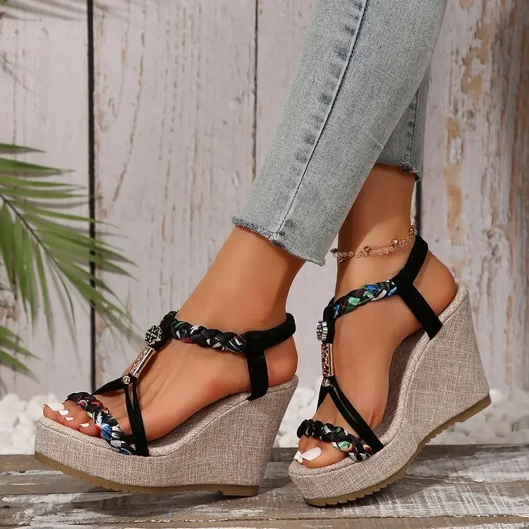 Beach Style Slip-On Mesh Thick Sole Clip Toe Design High Heels Sandals - Image 6
