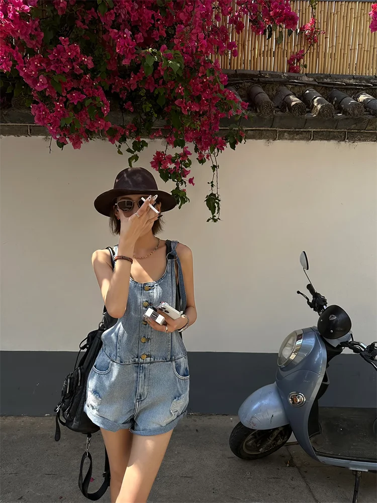 Broken Hole Denim Suspender Retro Washed Loose Suspender One-Piece Wide Leg Shorts - Image 3