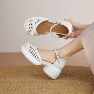 Butterfly-knot Straw Weaving Round Toe Thick Bottom Breathable Sandals