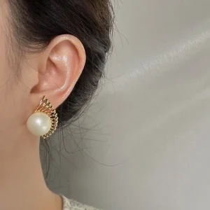 Casual Geometry Sector Round Imitation Pearl Stud Sweet Ear Wedding Party Earring