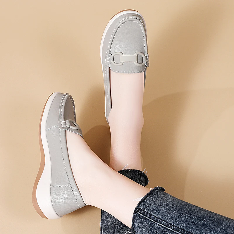 Casual Novelty Cow Leather Slip-On Round Toe Flat Shoes - Image 2