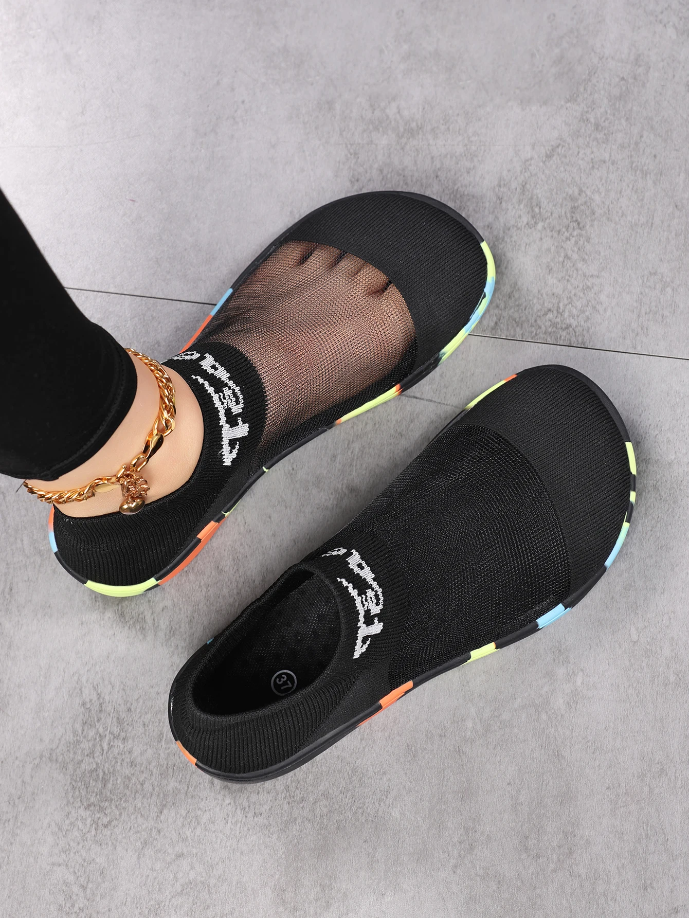 Casual Walking Ordinary Toe Holder Mesh Lightweight Breathable Sneakers - Image 4