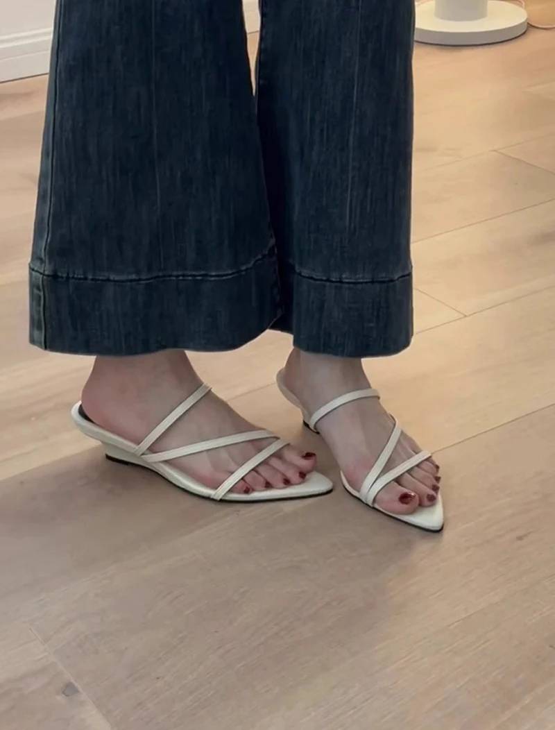 Concise Gladiator Narrow Band Open Toe Slide Ladies Thick Heel Sandals