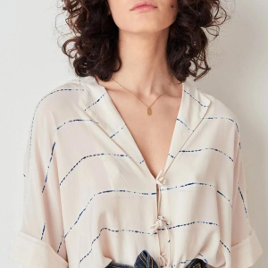 Elegant Fashion Shirt Plunge Neckline Short Sleeves Casual Top