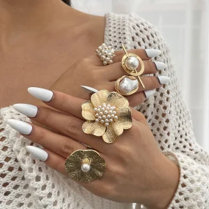 Elegant Geometric Imitation Pearl Open Petal Flower Adjustable 5pcs Ring Set
