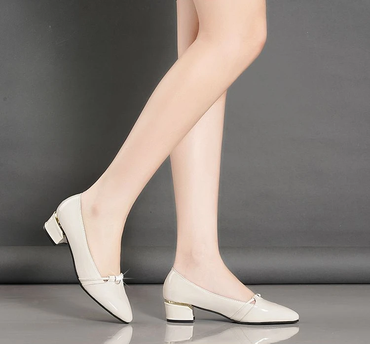 Elegant High Quality Pointed Toe With Medium High Heels Pumps - Image 11