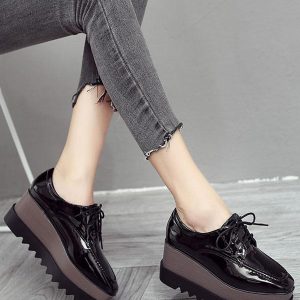 Elegant Polyurethane Lace Up Rubber Platform in Patent Leather Shoes