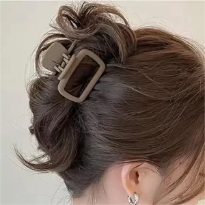 Elegant Solid Square Lightweight Suitable Styling Decorate Plastic Hair Claw Clip 2pcs
