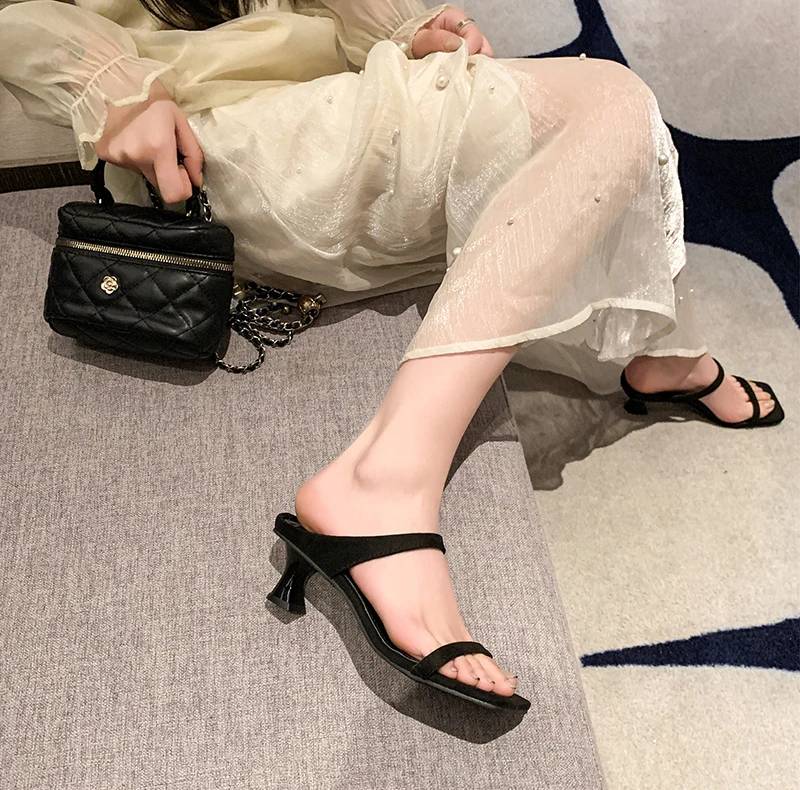 Classic Street Style Leopard Open Toe Slide Thick Square Heel Sandals - Image 5