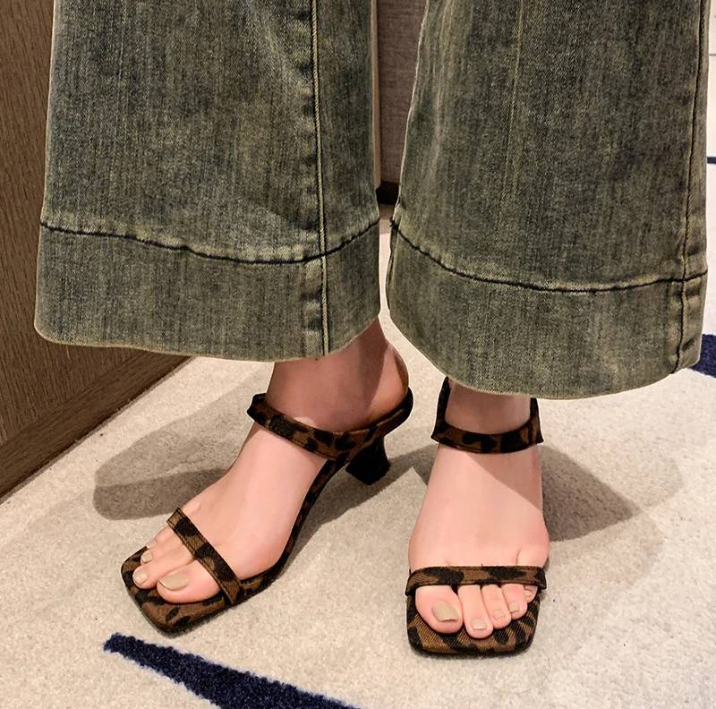 Elegant Street Style Leopard Open Toe Slide Thick Square Heel Sandals
