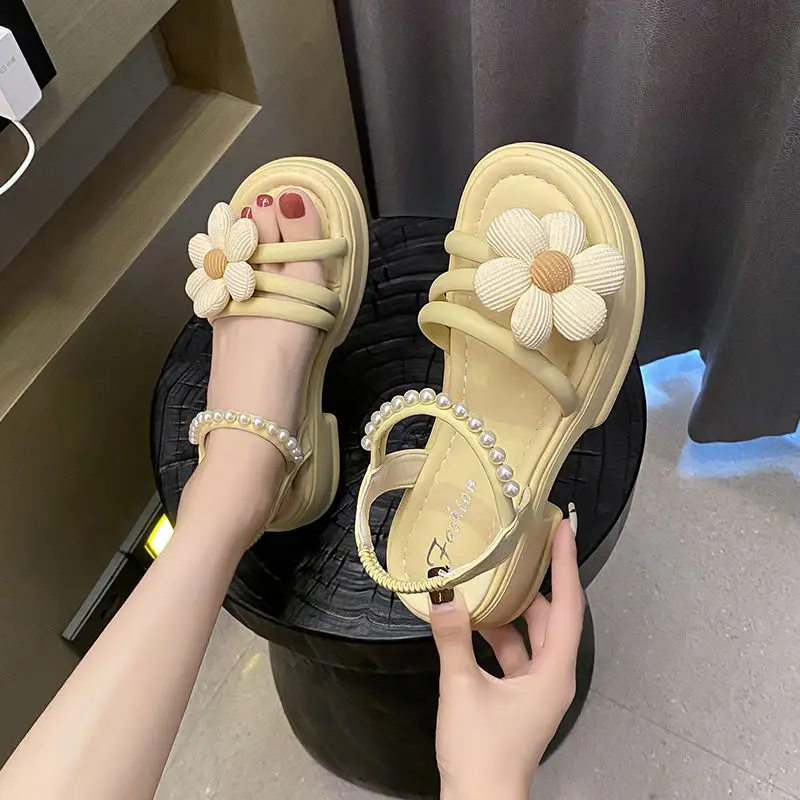 Flowers Pearl Platform Block Heel Roman Style Sandals - Image 3