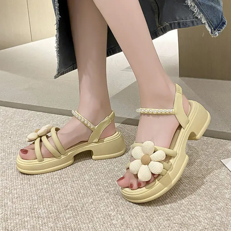 Flowers Pearl Platform Block Heel Roman Style Sandals - Image 2