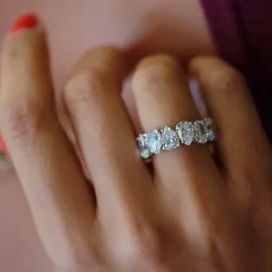 Luxury Pear Cut Single Row White Zircon Water Drop Promise Engagement Wedding Rings