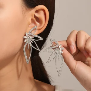 Luxury Push-back with Full Rhinestones Inlaid Maple Leaf Shape Stud Big Earrings