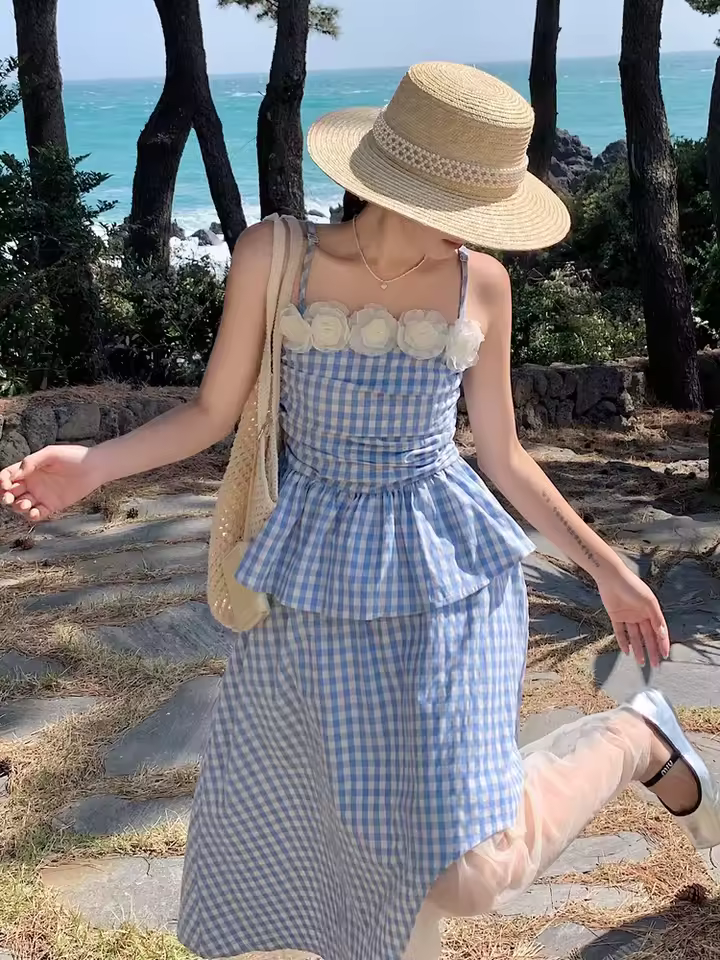 Plaid Style Two-Piece Floral Camisole Top Paired With Mesh Patchwork Irregular Skirt Set