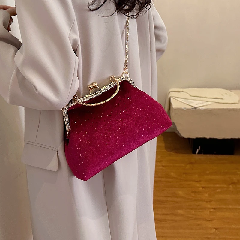 Vintage Designer With Chain Bags Lock Shell Clip Retro Evening Handbags - Image 13