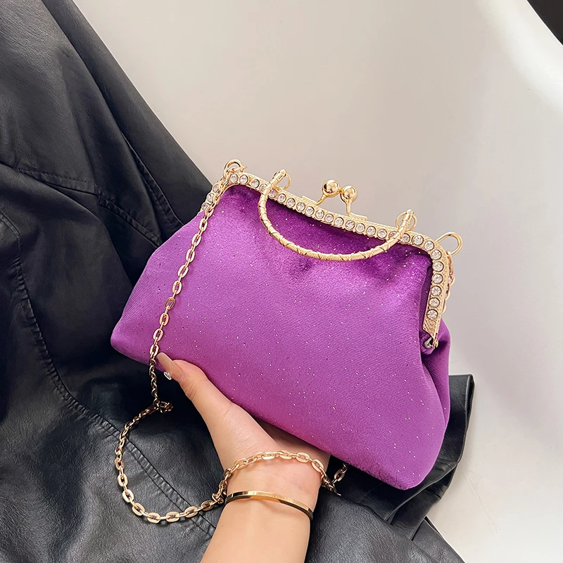 Vintage Designer With Chain Bags Lock Shell Clip Retro Evening Handbags - Image 12