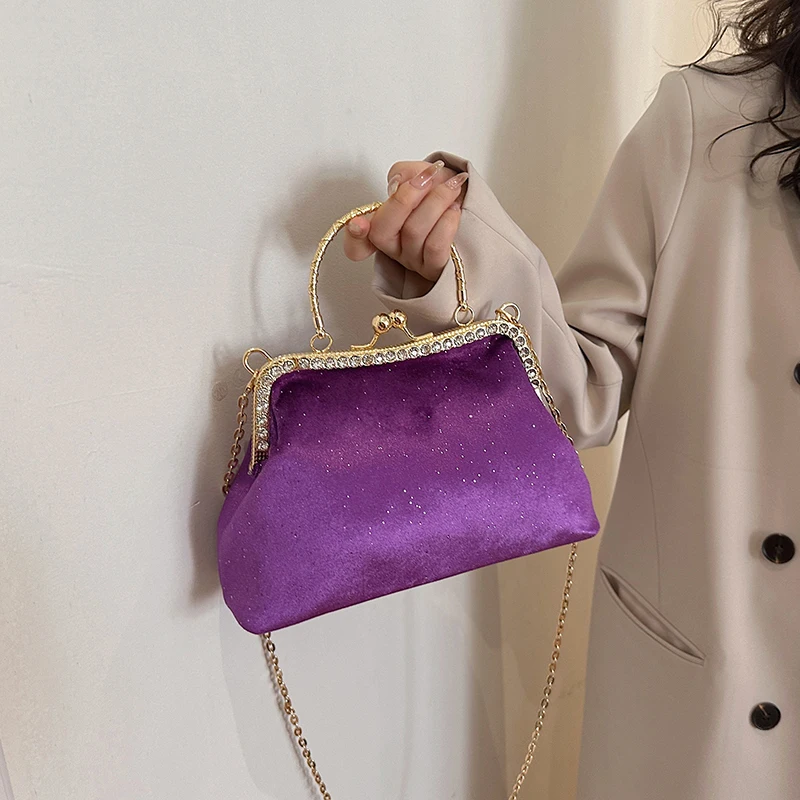 Vintage Designer With Chain Bags Lock Shell Clip Retro Evening Handbags - Image 11