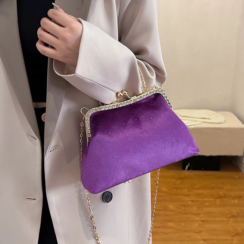 Vintage Designer With Chain Bags Lock Shell Clip Retro Evening Handbags - Image 10