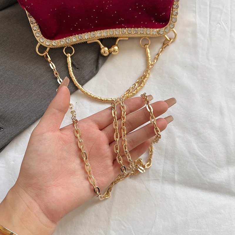 Vintage Designer With Chain Bags Lock Shell Clip Retro Evening Handbags - Image 27