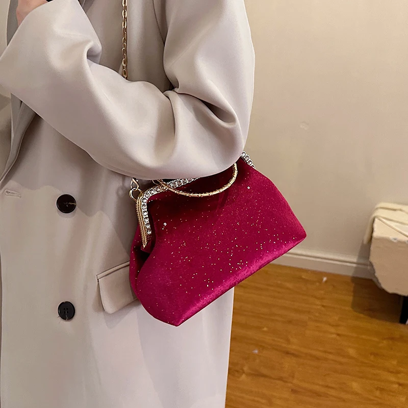 Vintage Designer With Chain Bags Lock Shell Clip Retro Evening Handbags - Image 15