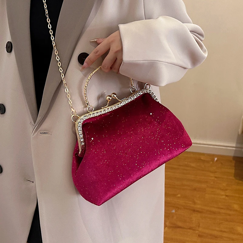 Vintage Designer With Chain Bags Lock Shell Clip Retro Evening Handbags - Image 16