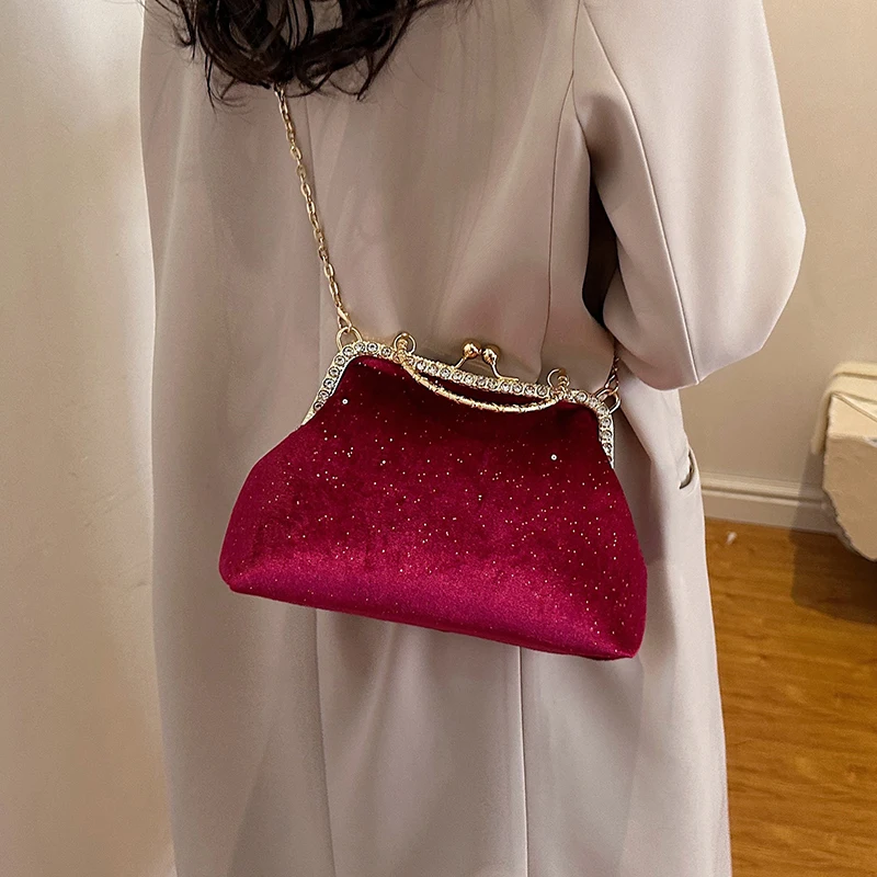 Vintage Designer With Chain Bags Lock Shell Clip Retro Evening Handbags - Image 14