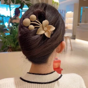 Vintage Geometric Frosted Flower Hair Clips Grab Matte Duckbilly Hair Claws