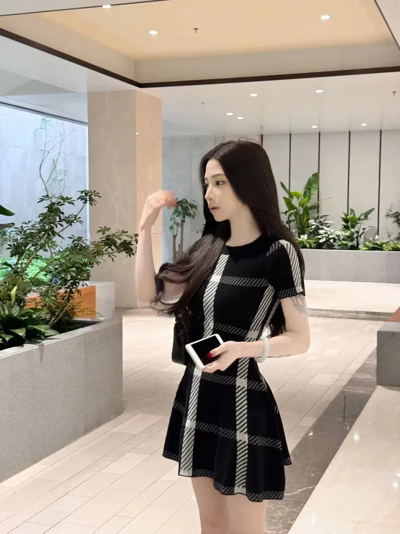 Vintage Cinching Classy Elegant Short Sleeve Round Neck Knitted Dress - Image 3