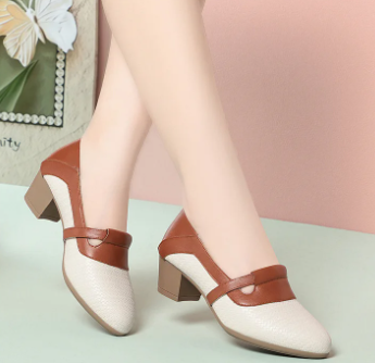 Vintage Knit Pointed Toe Shallow Mouth Soft Leather Loafers - Image 5