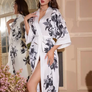 Elegant Floral Pajamas Seven-quarter-sleeved Satin Nightgowns