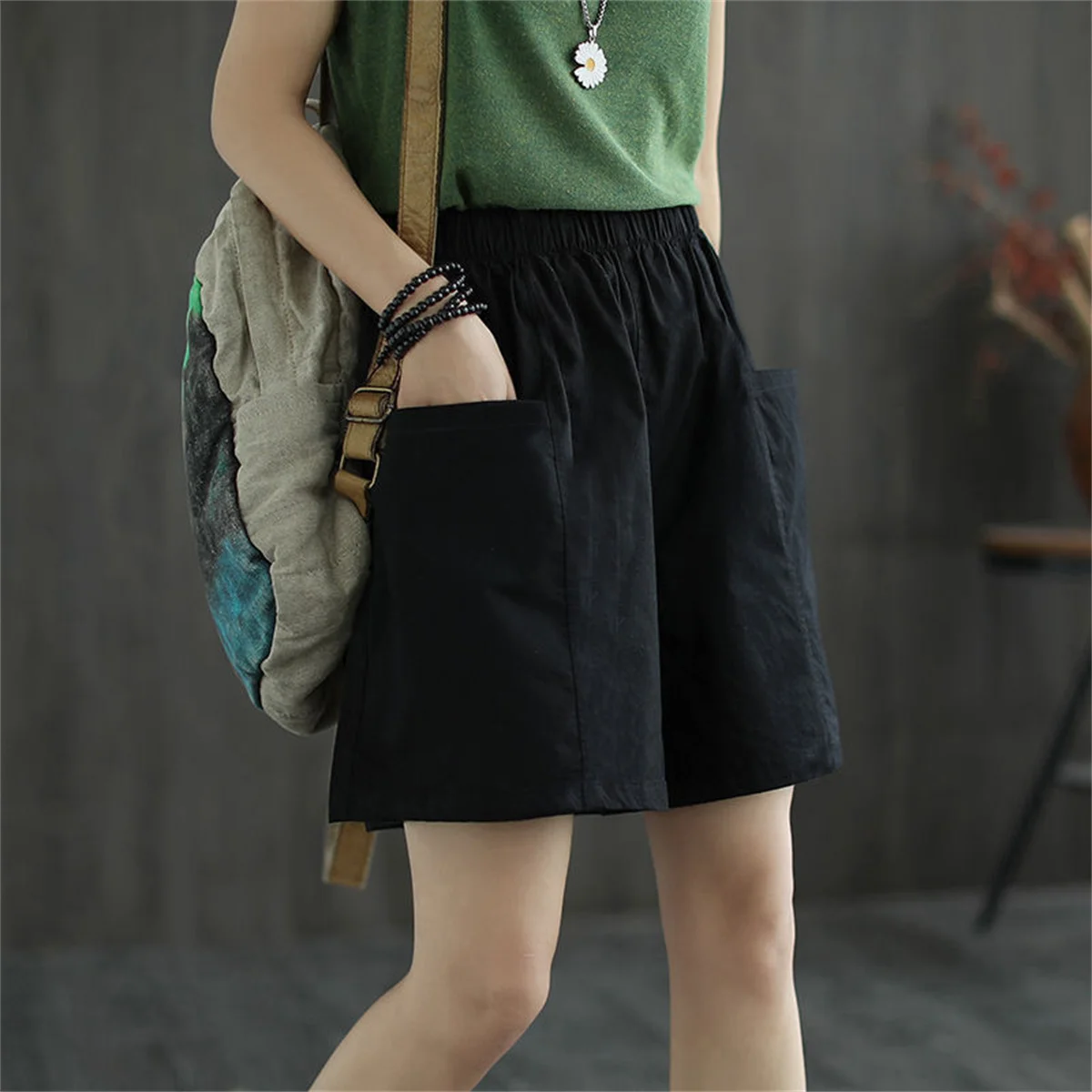 Casual Solid Pocket Elastic Waist Street Straight Cargo Short Pants - Image 2