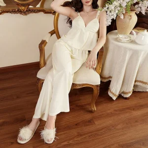 Elegant Cool and Comfortable Nightwear Sleeveless Pajamas Set