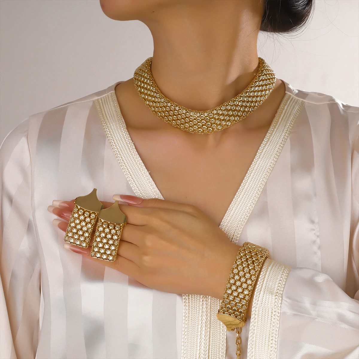 Elegant Geometric Copper Alloy Big Necklace Ethnic Style Bracelet Earrings Jewelry Set - Image 2