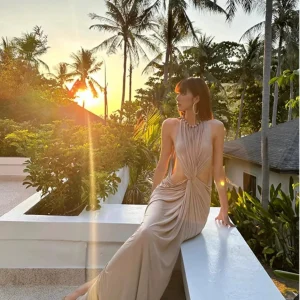 Elegant Hollow Neck Hanging High-End Temperament Beach Long Dress