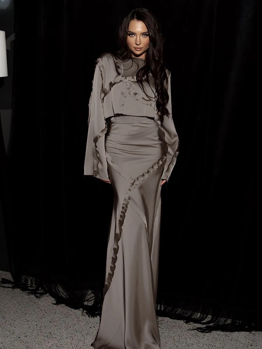 Elegant Long Sleeve Crop Top With High Waist Long Skirt Set - Image 5