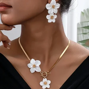 Elegant Metal Flower Pendant Necklace and Earrings Jewelry Sets